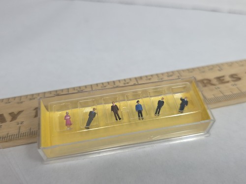 Figuras Preiser 8905 escala Z pintadas a mano personas pasajeros hombres de negocios nuevas en caja  | Zustand: New