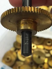 QTY 1 BOSTON GEAR G-144 SOLID BRASS SPUR GEAR 48 PITCH 60 TEETH 1/4" BORE G144