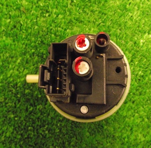 Waschmaschine INDESIT WIDXL146UK Druckschalter