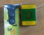 VINTAGE US ARMY SPECIAL FORCES  LAPEL HAT PIN BADGE — photo 3