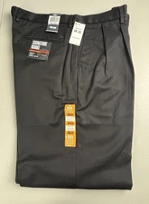 NEW! DOCKERS Signature Khaki D3 Pants Men's 38x32 Classic Fit Pleated Black NWT
