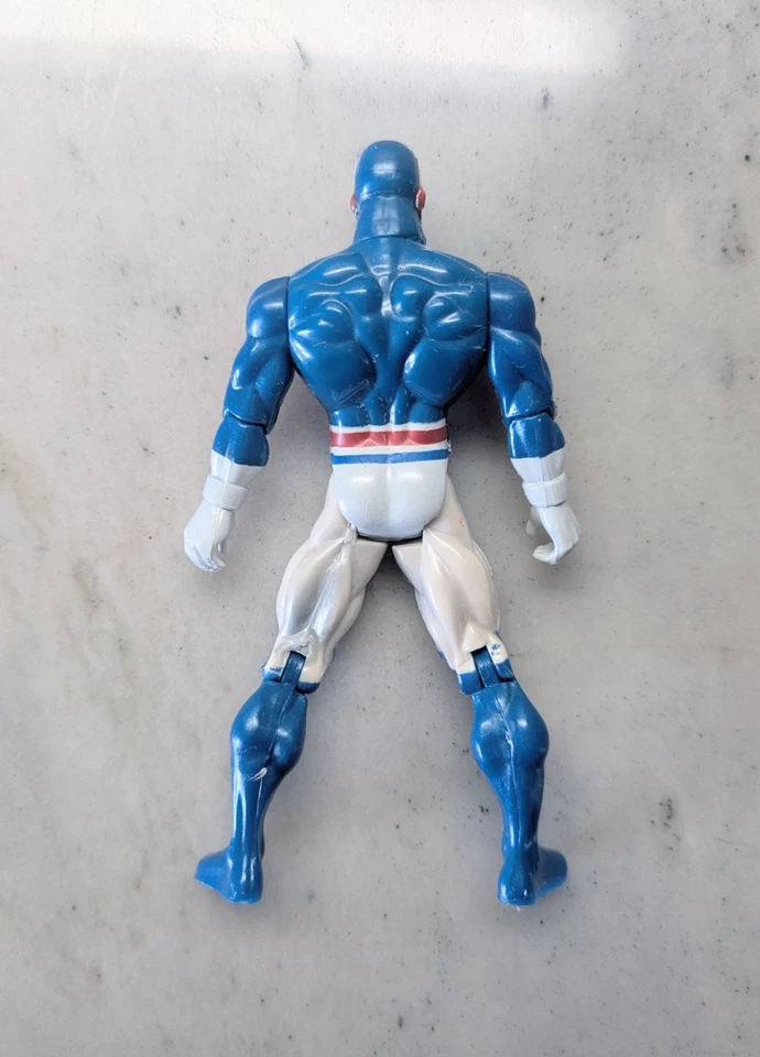 Figura suelta exclusiva de 5" ToyBiz Marvel Edad Moderna Capitán Gran Bretaña 1999 vistas previas Foto 3 de 3