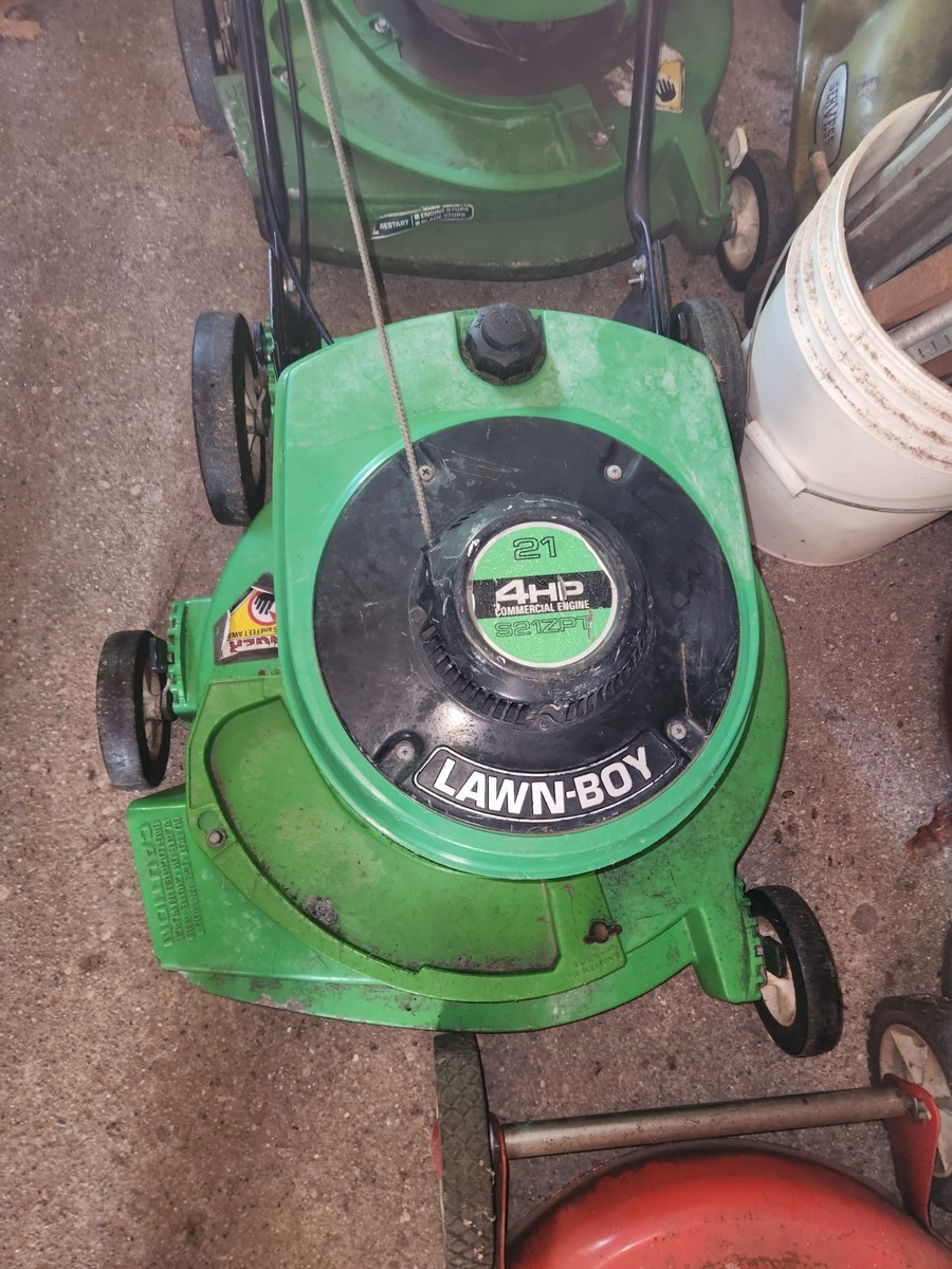 Rare Vintage LawnBoy 21 Commercial Hp Stroke Runs Great Model