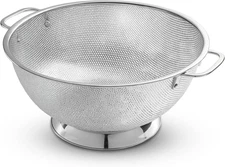 Colander for Kitchen – 5 Qt Stainless Steel Strainer with Handle - 18/8 Pasta St