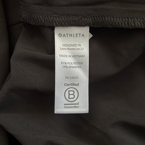 Neu mit Etikett Athleta Calistoga Wickelkleid schwarz Größe Small leicht Stretch atmungsaktiv - Bild 8 von 8