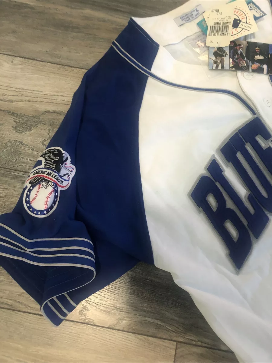 10 stores to buy Blue Jays clothing in Toronto