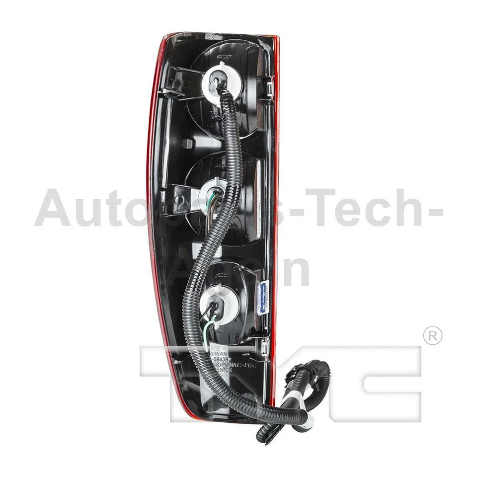 Conjunto de 2 luces traseras izquierda derecha TYC para Chevrolet Colorado 2004-2012 Foto 3 de 4