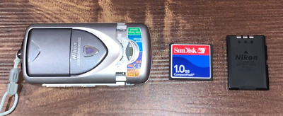 美品 名機 動作品 ニコン Nikon COOLPIX E3500 純正 付属品 Rare Vintage Nikon CoolPix E3500 Digital Camera 3500 Rotating Lens