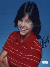 KRISTY MCNICHOL  Signed  EMPTY NEST 8x10 Photo  BARBARA Autograph JSA CERT
