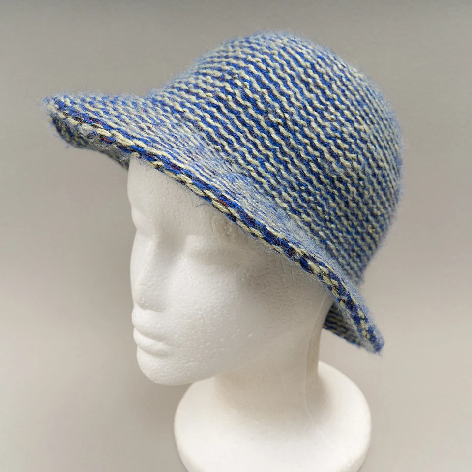 Sombrero de lana Saks Fith Avenue azul blanco Italia Foto 2 de 4