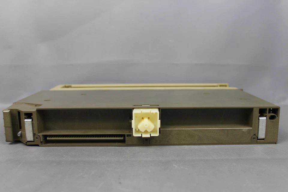 Siemens 6ES5 482-7LA11 Input/Output Module 6ES5482-7LA11 E-Stand:12 Unused - Bild 4 von 4