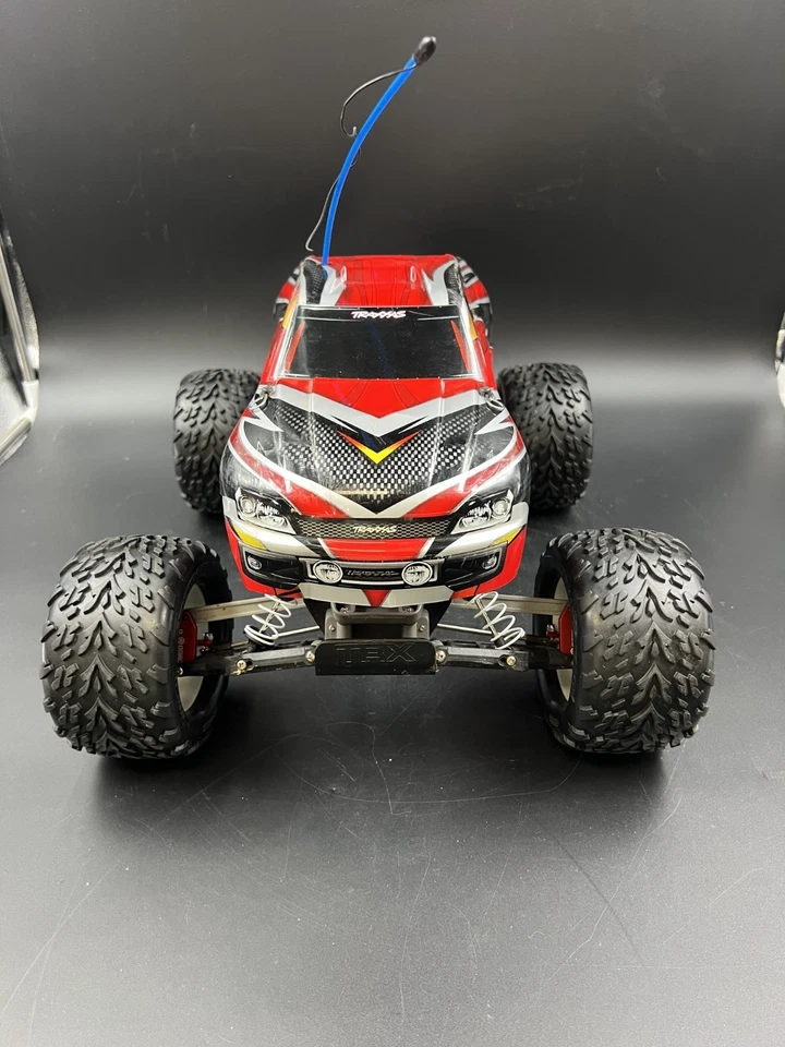 Traxxas Stampede 2wd RC Truck Kit w/ 2 Batteries, Charger, Box, & Extras - Image 3 of 4