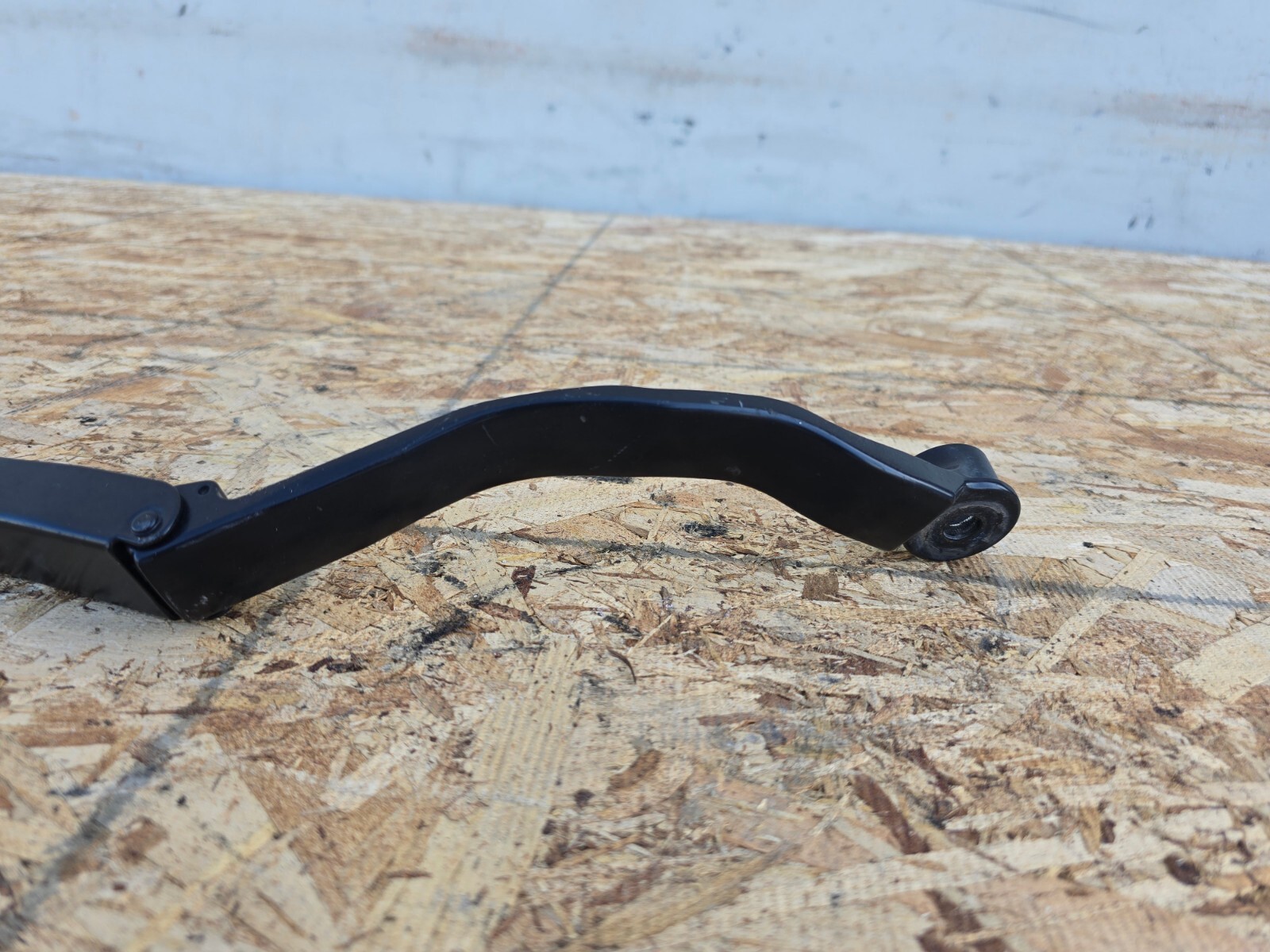 WINDSHIELD WIPER ARM OEM 36k 08-19 MASERATI GRANTURISMO M145