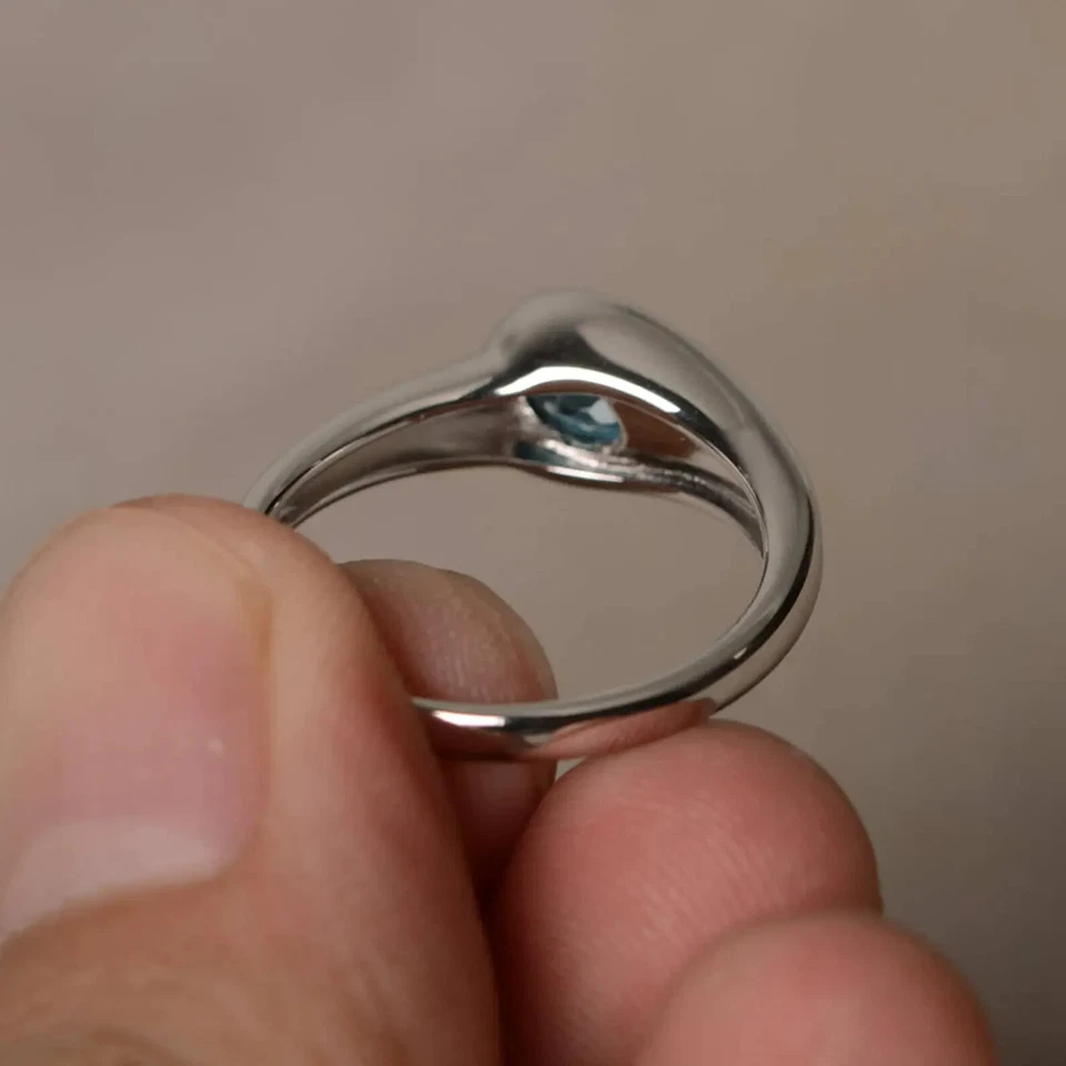 Anillo Topacio Azul Londres Anillo Corte Ovalado Anillo Regalo Cumpleaños Anillo Plata de Ley 925 Foto 3 de 4