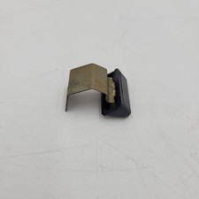 LR DISCOVERY I/II / RR Classic Button Window Guide Part CUC100140