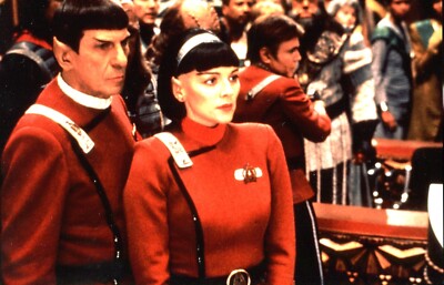 STAR TREK THE NEXT GENERATION (Fernsehserie + Filmserie): 1 FARBFOTO (13x18cm)40