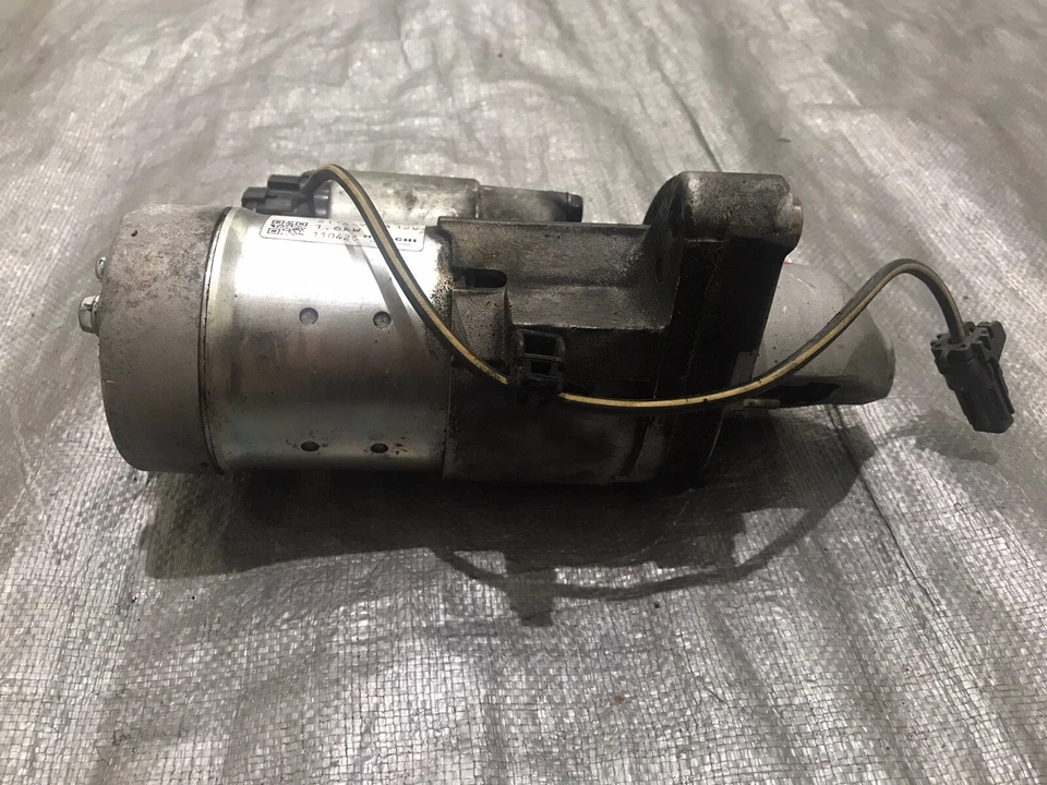 Motor de arranque Nissan 370Z 2010-2012 Foto 2 de 4