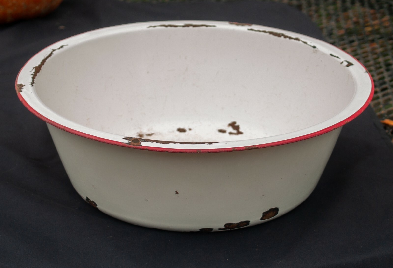 Vintage Enamelware Dish Pan White with Red Trim Metal 10.5" Dia