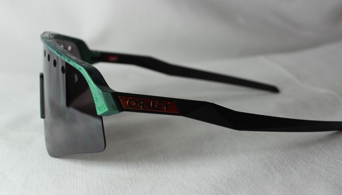 Oakley OO 9465-14 Sutro Lite Sweep Spectrum Gamma Green Oakley OO 9465-14 Sutro Lite Sweep Spectrum Gamma Green