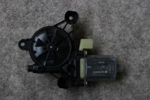 VW Golf 7 Audi Seat Skoda Fensterhebermotor 5Q0959801B vorne Fensterheber A3 8V