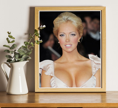 Aisleyne Horgan Wallace : 10''x8'' Professional Photo