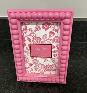 lily + faye Pink Beaded Floral 4x6 Photo Frame
