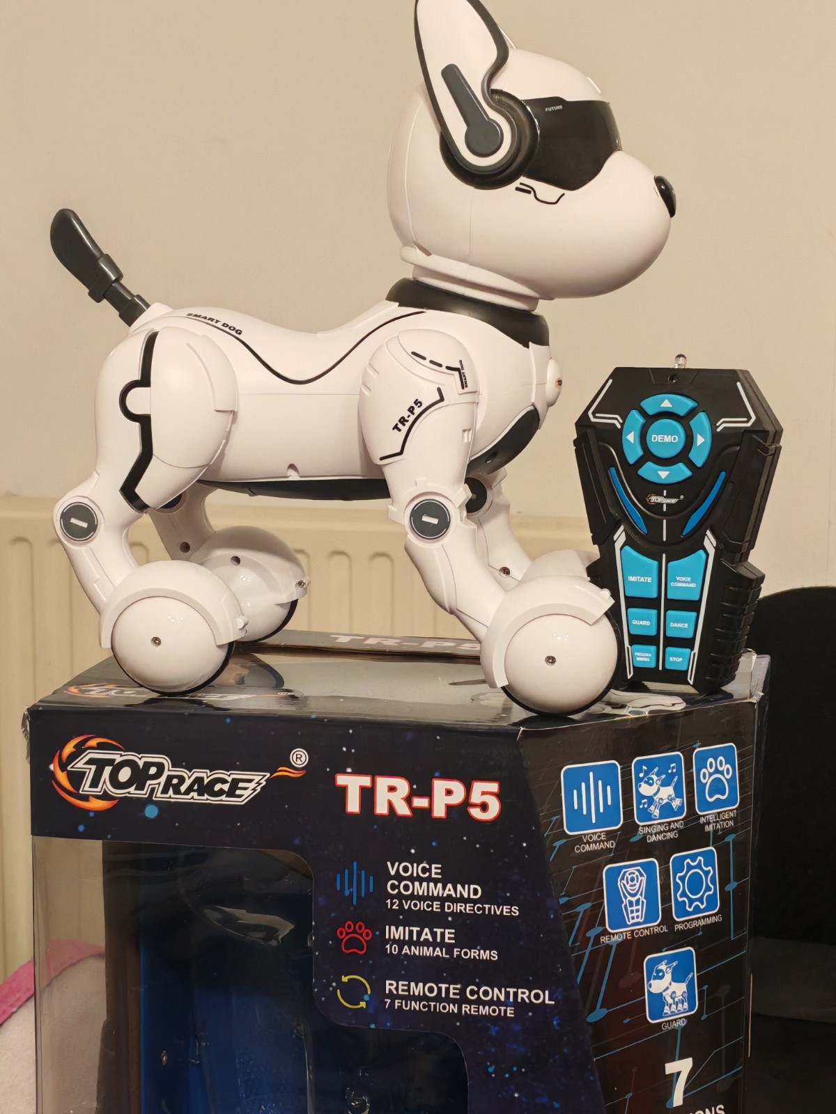 Chien robot télécommandé programmable avec effets sonores et LED - 4