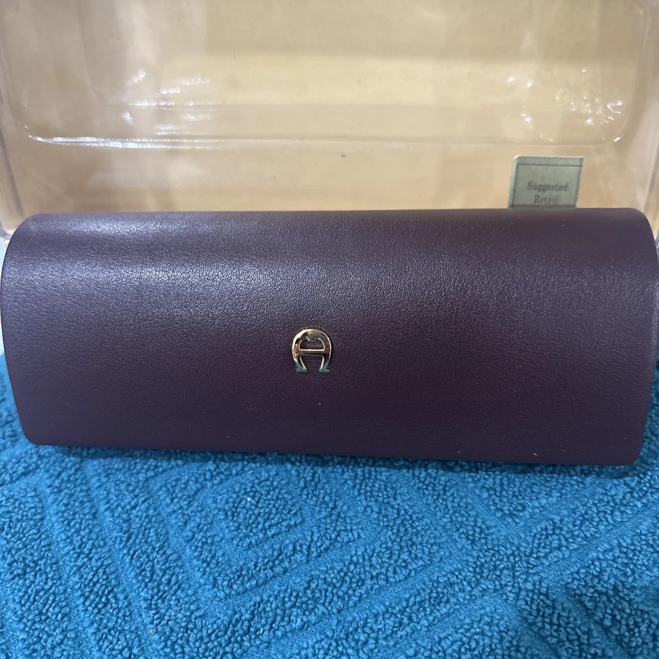 Vintage Etienne Aigner Brown Leather Eyeglass Case, Hard Back, Great Condition! - Image 2 of 4