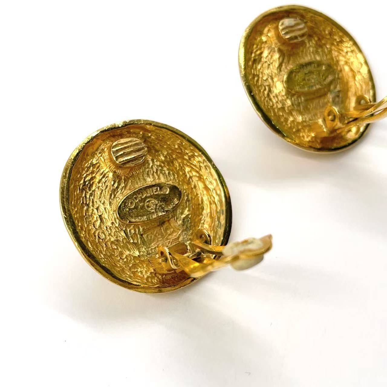 Auth CHANEL Earrings Matelasse Metal & Faux Pearl Off-White Gold Women thumbnail 4