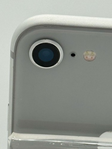 Apple iPhone 8 64GB Silver Unlocked 4.7 Inch Retina HD Display iOS Smartphone - Picture 7 of 12