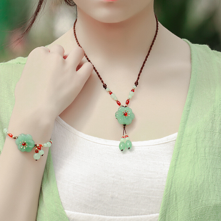 Jade Flower Pendant Carved Jewelry Necklace Luxury Real Natural Green