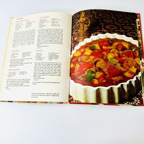 Women's Weekly The Busy Woman's Cookbook 1972 HC Retro Dinner Party Recipes - Picture 8 of 9