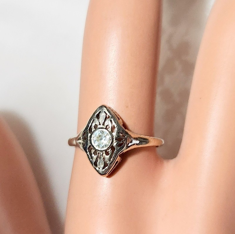 VICTORIAN 14KT YG DIAMOND RING SIZE 7.5 