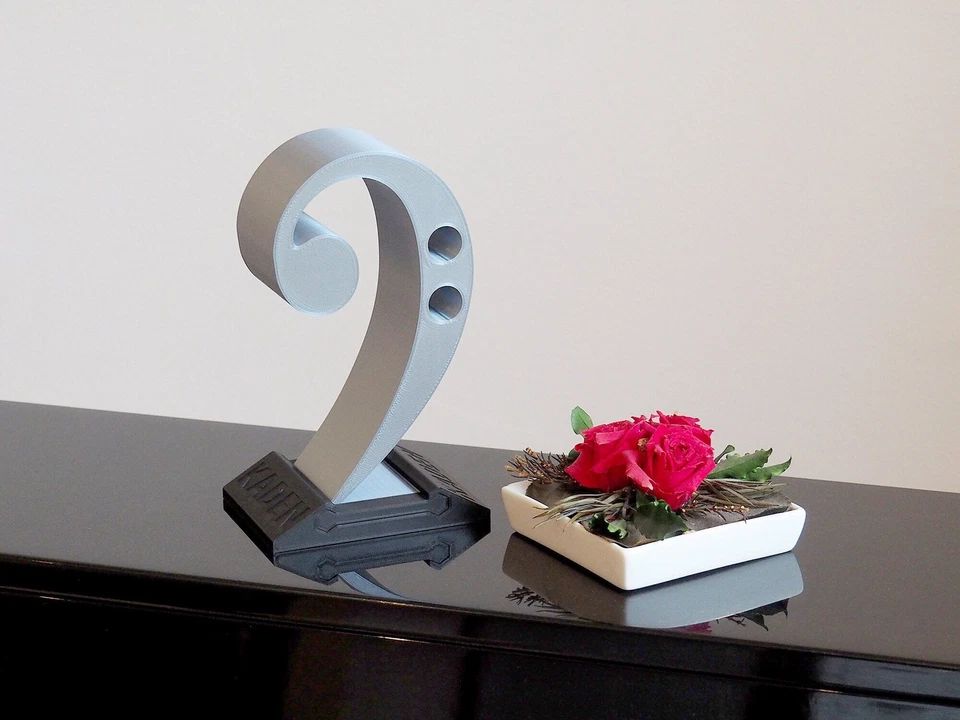 Soporte para auriculares impreso en 3D en forma de clave de graves / Soporte personalizado Foto 3 de 4