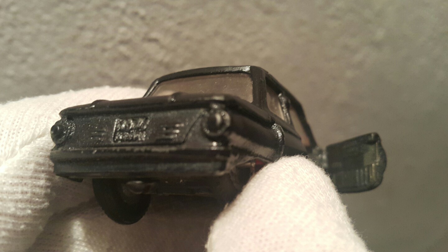 Picture 4 of 12