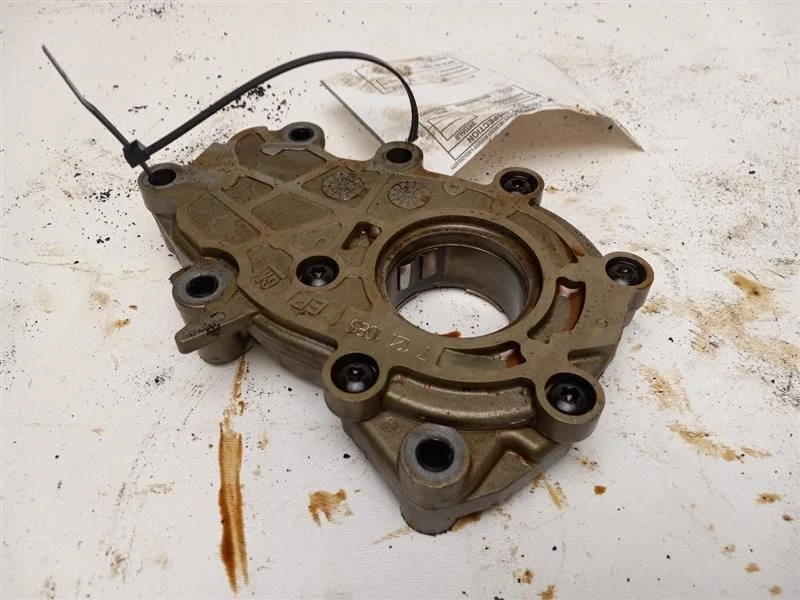 Bomba de aceite Cadillac CTS 2007 Foto 2 de 4