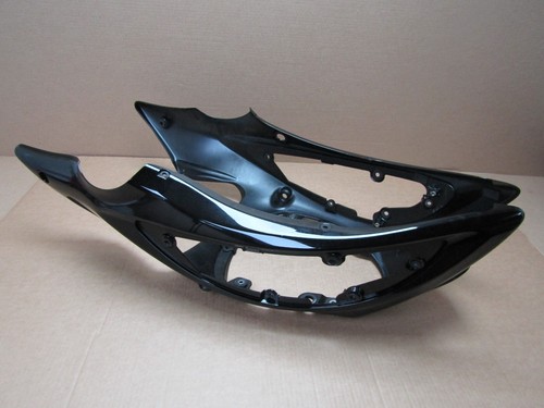 Suzuki GSX1300R Hayabusa 2012 27,710 miles rear tail fairing panel (7565) - Picture 10 of 13