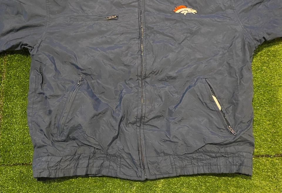 复古 Denver Broncos 夹克特大号蓝色羽绒全拉链连帽男式 90 年代 — 第 3/4 张图片