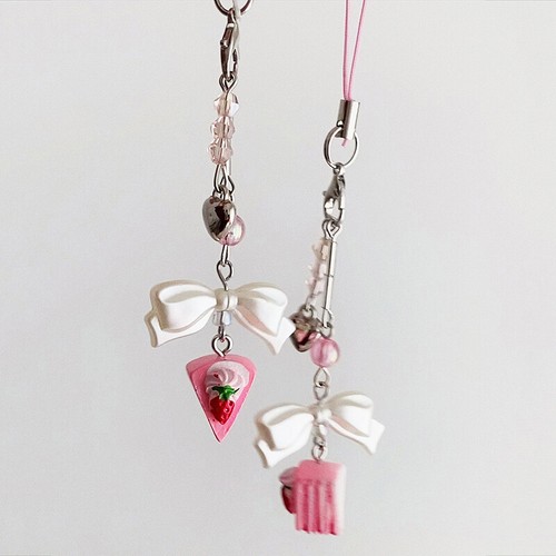 Sweet Cute Strawberry Cake Bowknot Phone Lanyard Y2K Aesthetic Phone Charm - Zdjęcie 8 z 9