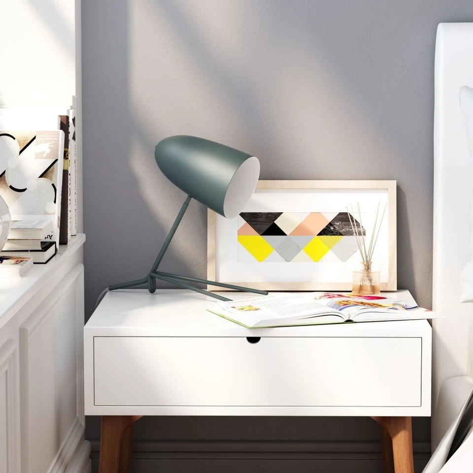 "Lámpara de mesa Jamison verde - Luz de escritorio moderna - 15,4"" de ancho x 6,7"" de profundidad x 15"" de alto" Foto 2 de 4