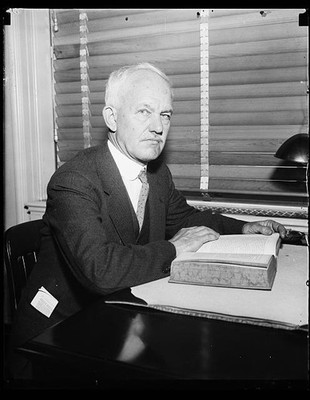 Photo:Dr. H.E. Hasseltine, Public Health