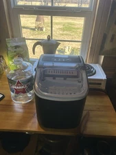 Euhomy IM-06D Countertop Ice Maker Portable Machine Compact 115V Works See Video