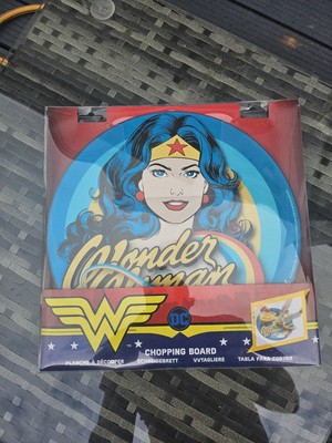 Wonder Woman Schneidebrett Funko DC Rainbow Glas Retro Geschenk 