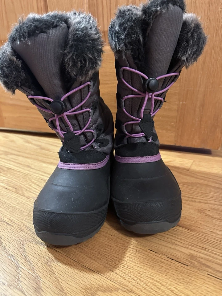 Kamik Youth Snowgypsy 防水雪地靴 木炭 兰花 尺码 5 — 第 3/4 张图片