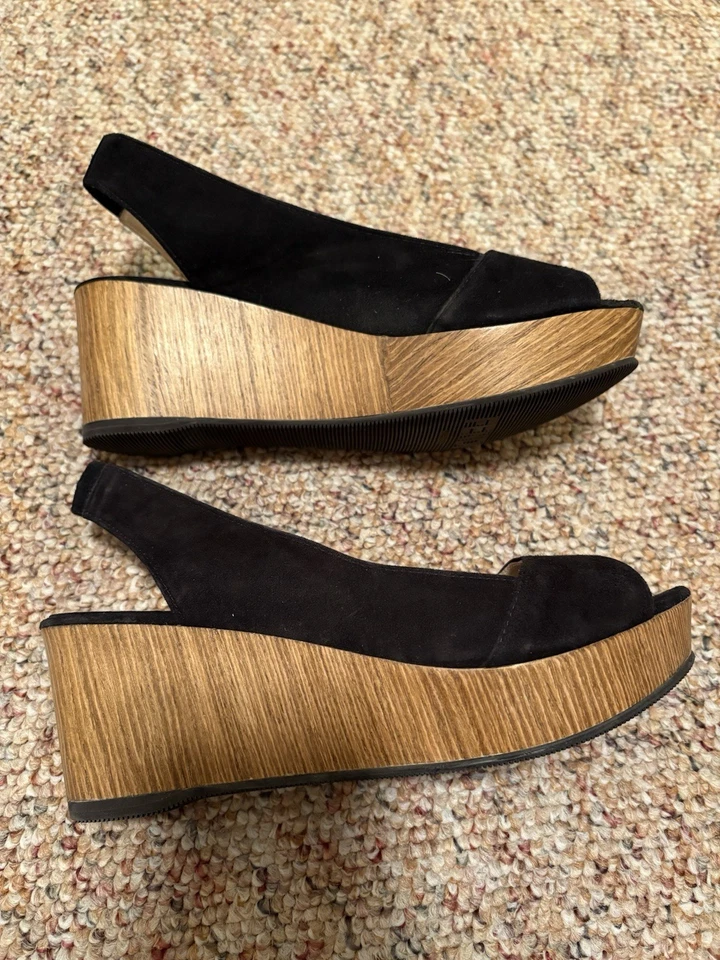 Sandalias Fendi Plataforma Gamuza Negras Punta Abierta Mules Hechas en Italia Talla 37 Foto 3 de 4