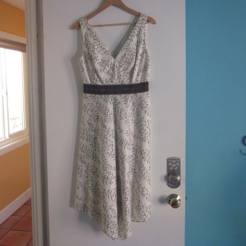 Kay Unger Eyelet Dress Size 8 Midi Length White Spring Sleeveless Rear Zip VNeck - Picture 6 of 12