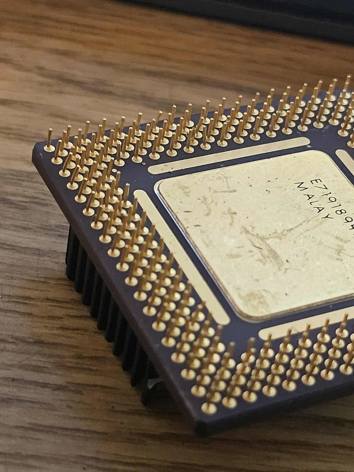 Vintage Intel Pentium MMX Overdrive CPU 200MHz PODPMT66X200 SL2RM - Tech Special - Image 3 of 4