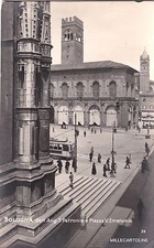 # BOLOGNA: DETAIL CORNER S. PETRONIO AND PIAZZA VITT. EMANUELE - photo postcard
