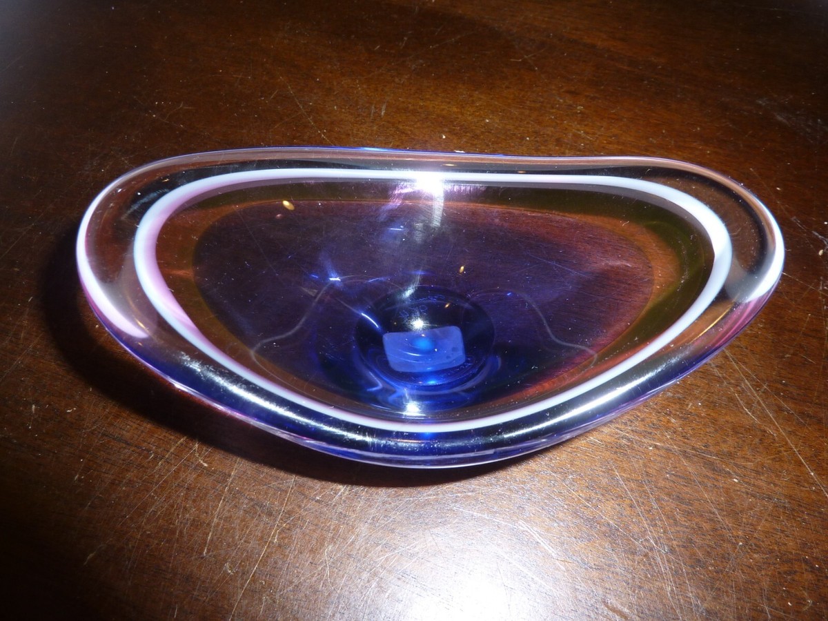 Flygsfors signed art glass Sweden Coquille 5
