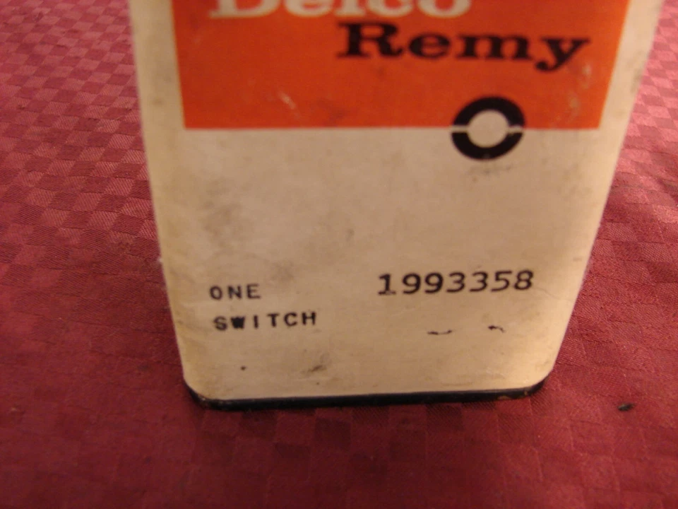 Chevrolet G10 G20 1966-67 furgoneta como nuevo interruptor de luz de reversa DLECO REMY 1993358 Foto 2 de 4